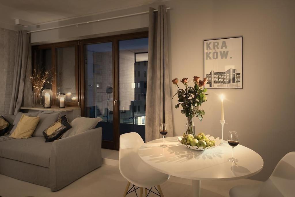 Premium Apartment For Old Town & Jewish Quarter - Balcony Plus Pool Onsite คราคูฟ ภายนอก รูปภาพ