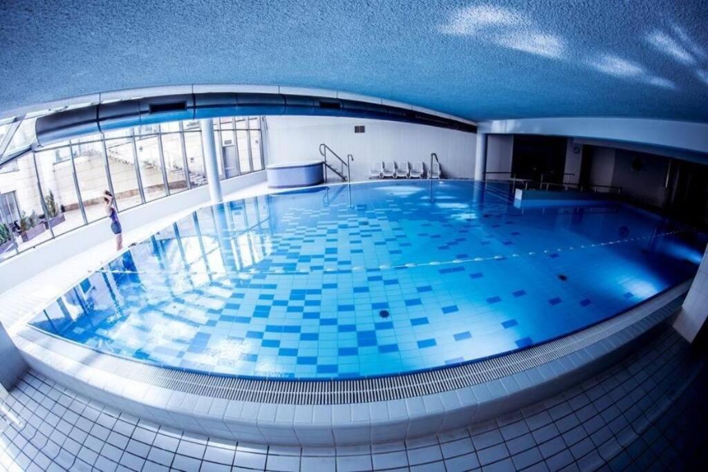 Premium Apartment For Old Town & Jewish Quarter - Balcony Plus Pool Onsite คราคูฟ ภายนอก รูปภาพ