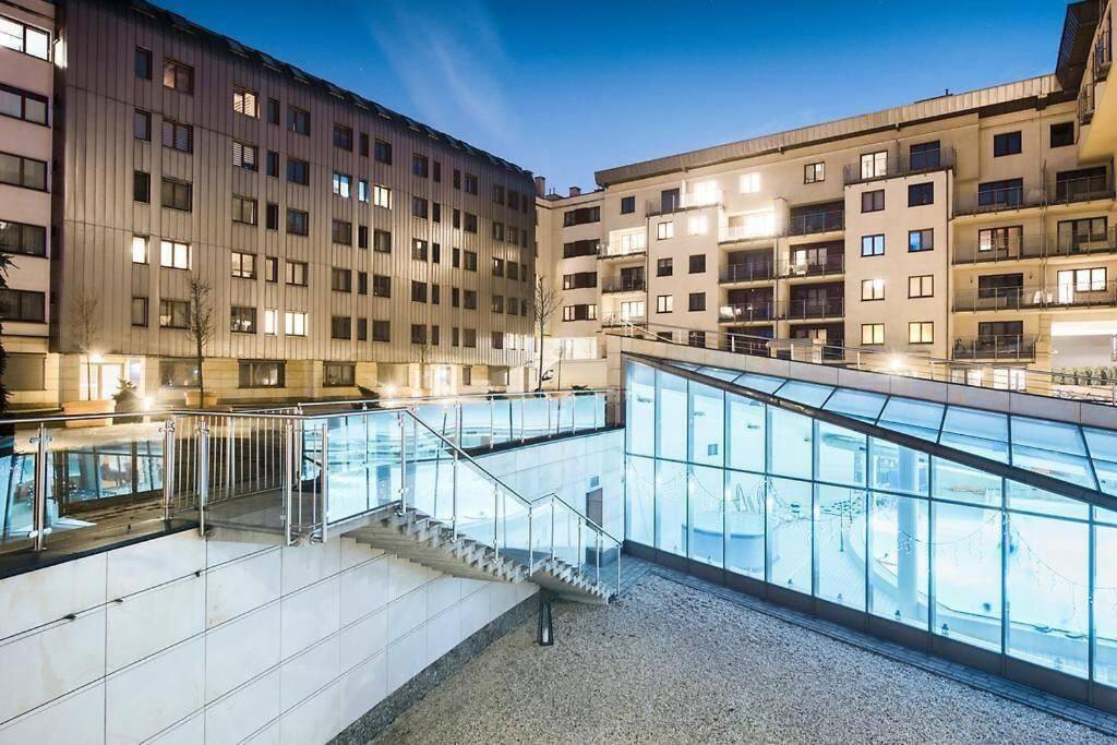 Premium Apartment For Old Town & Jewish Quarter - Balcony Plus Pool Onsite คราคูฟ ภายนอก รูปภาพ
